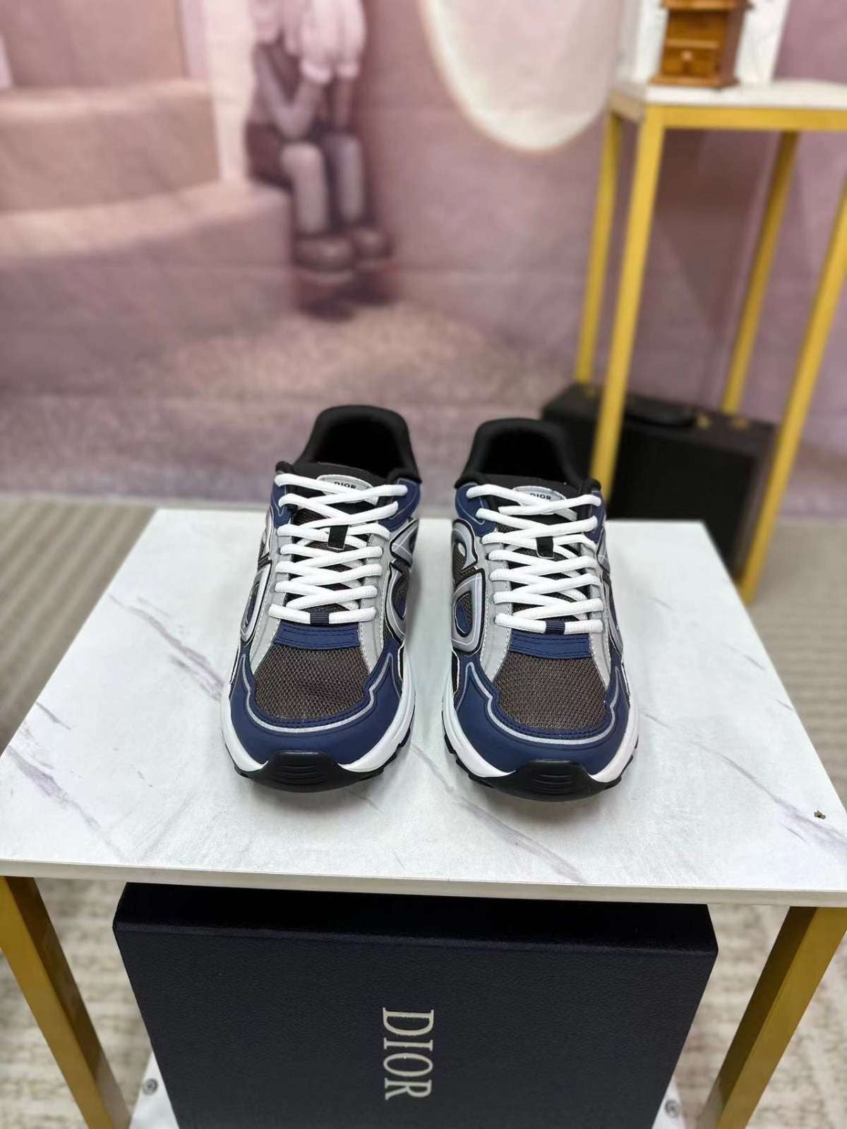 B30 Trainer Blue/Black