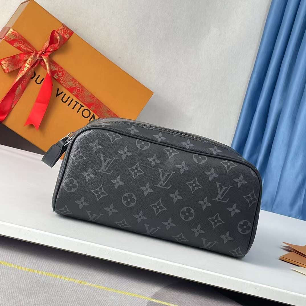 Lv Washbag