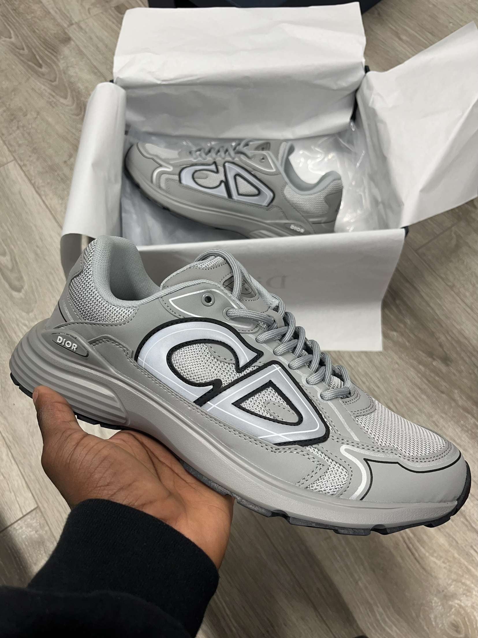 B30 Trainer Grey