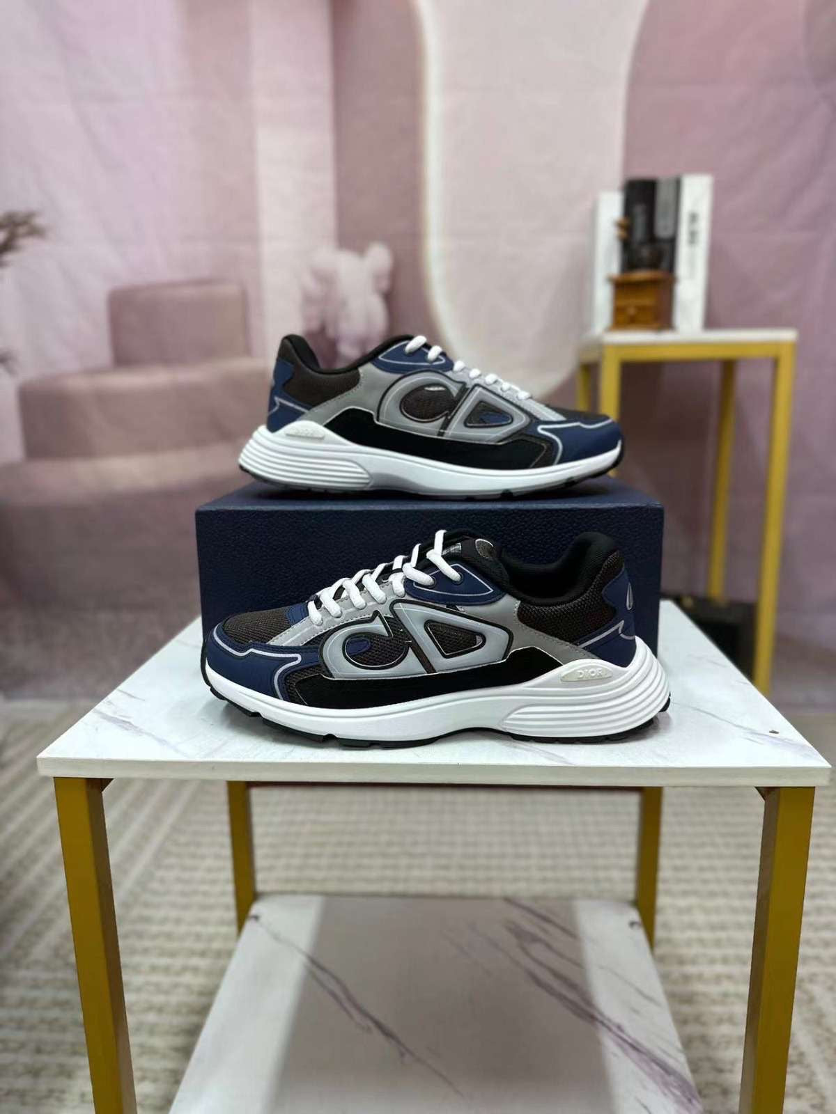 B30 Trainer Blue/Black