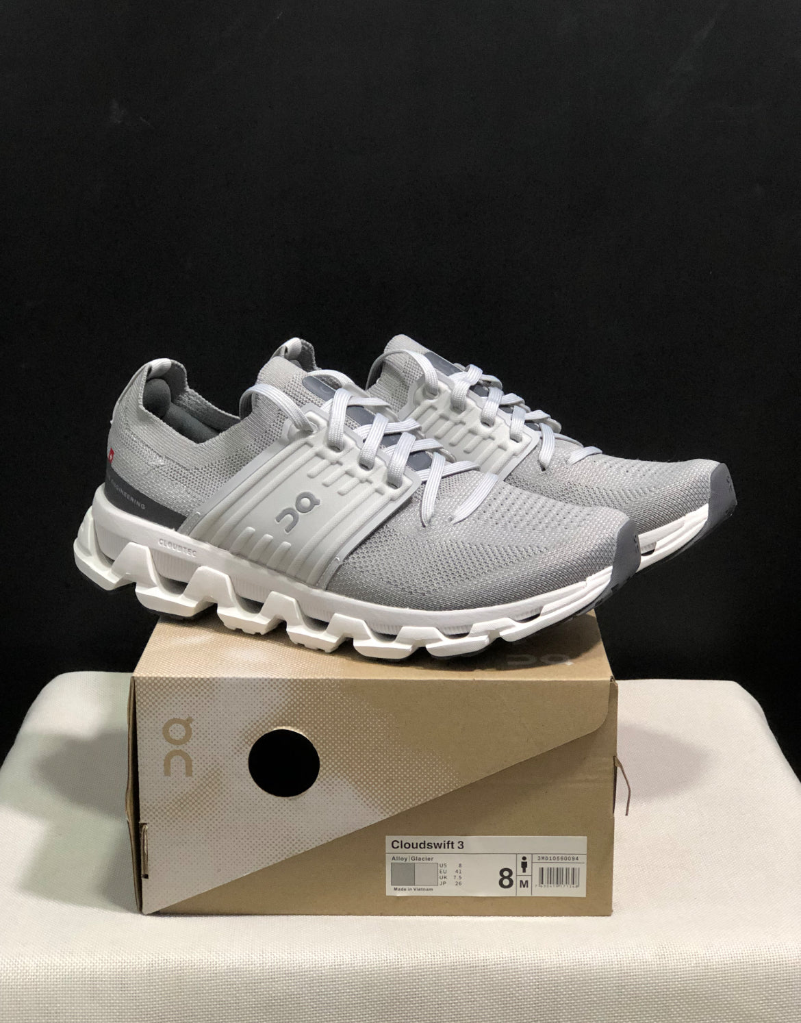 OC Cloudswift V2 Grey