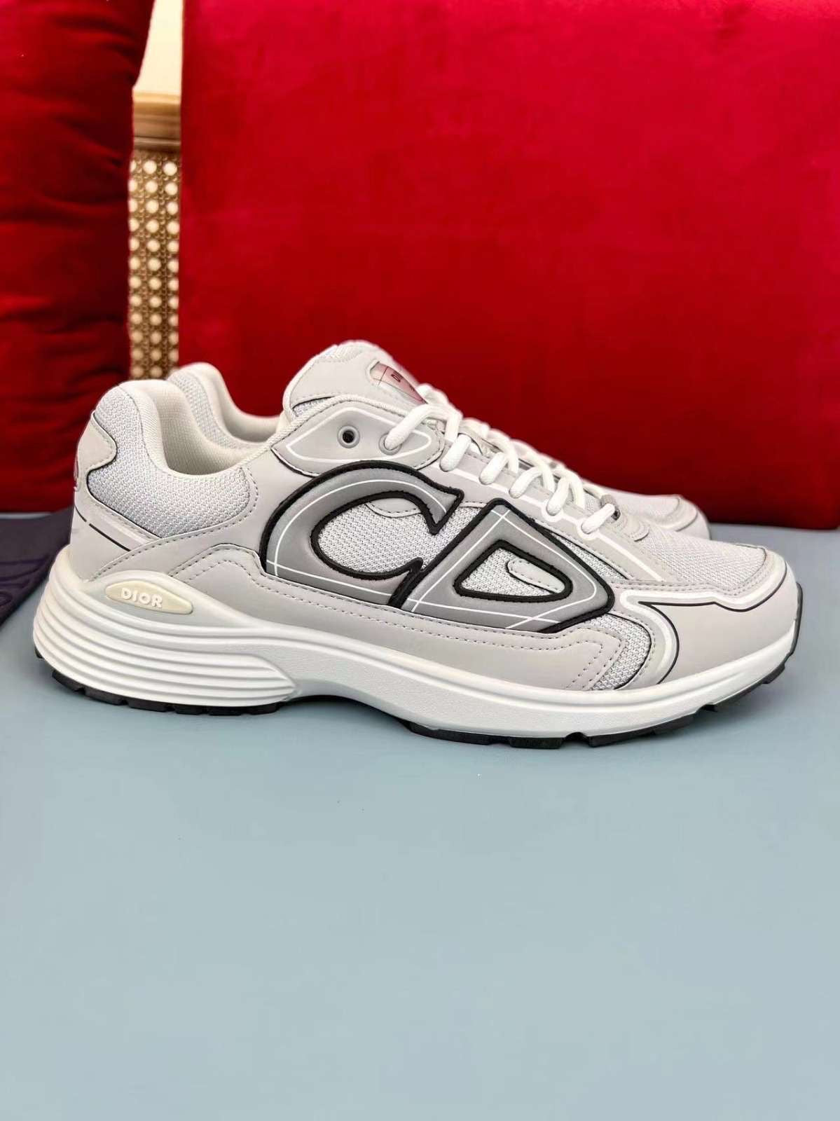 B30 Trainer Light Grey