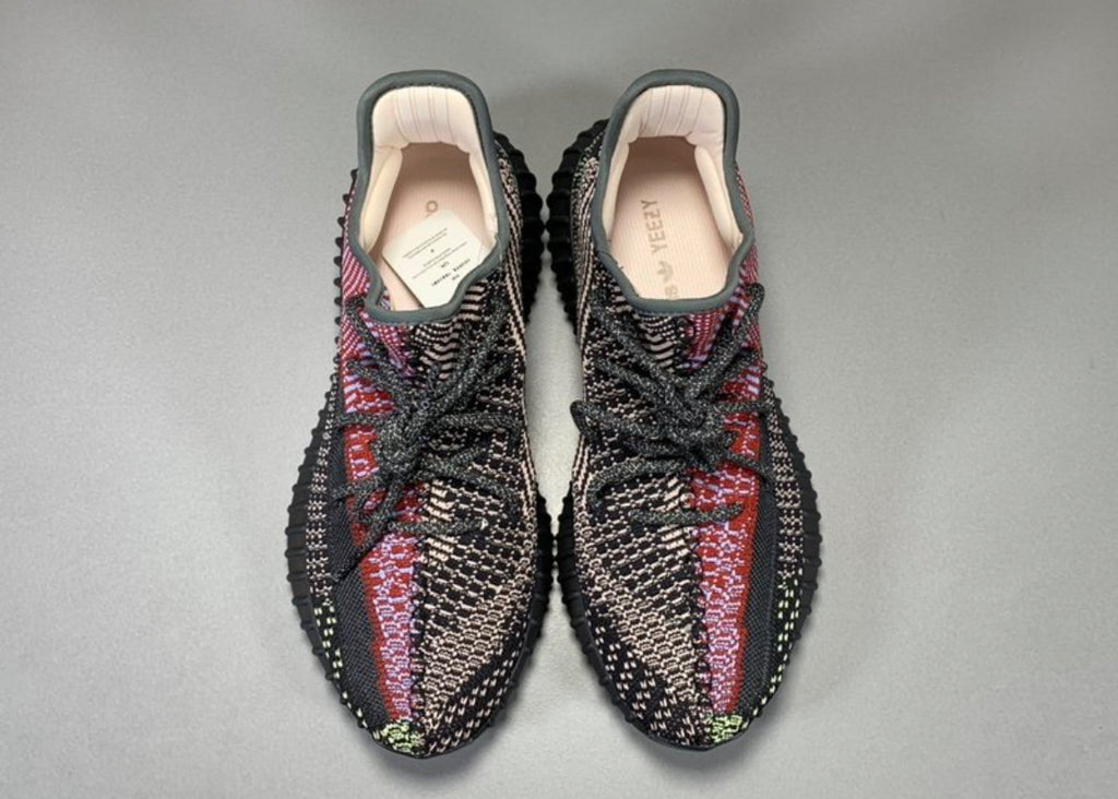 YZY 350 V2 Yecheil