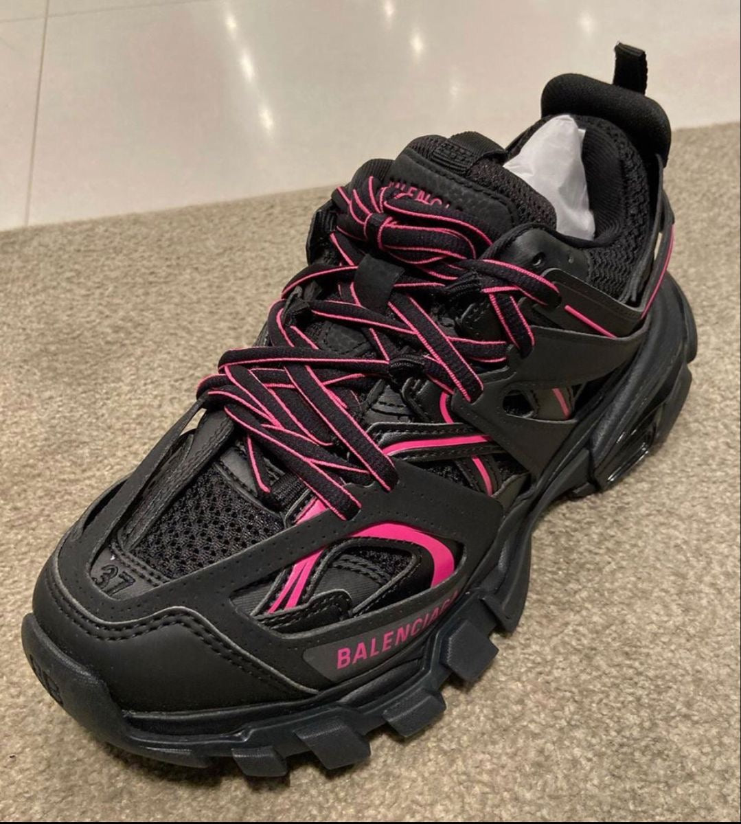Tracks black/pink