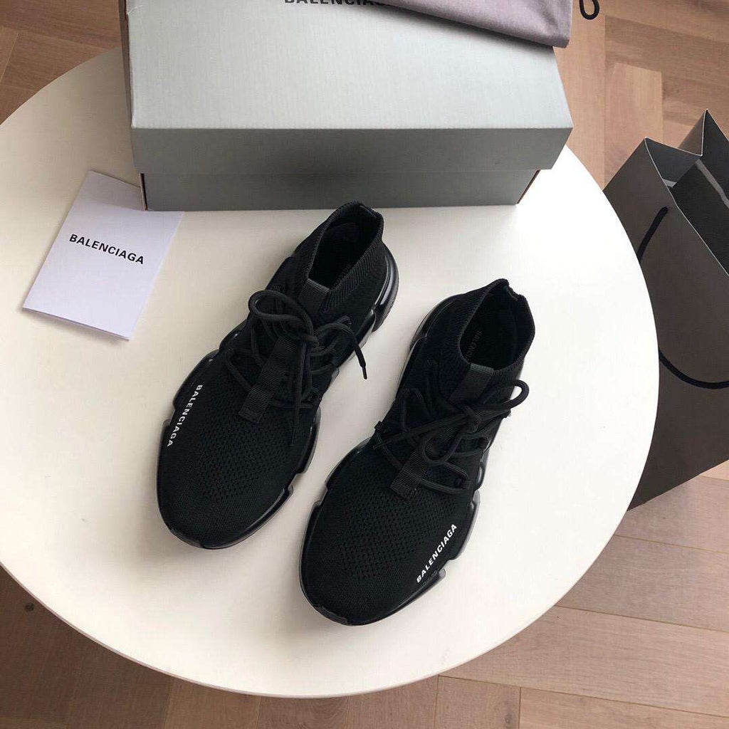Sock runner black laced